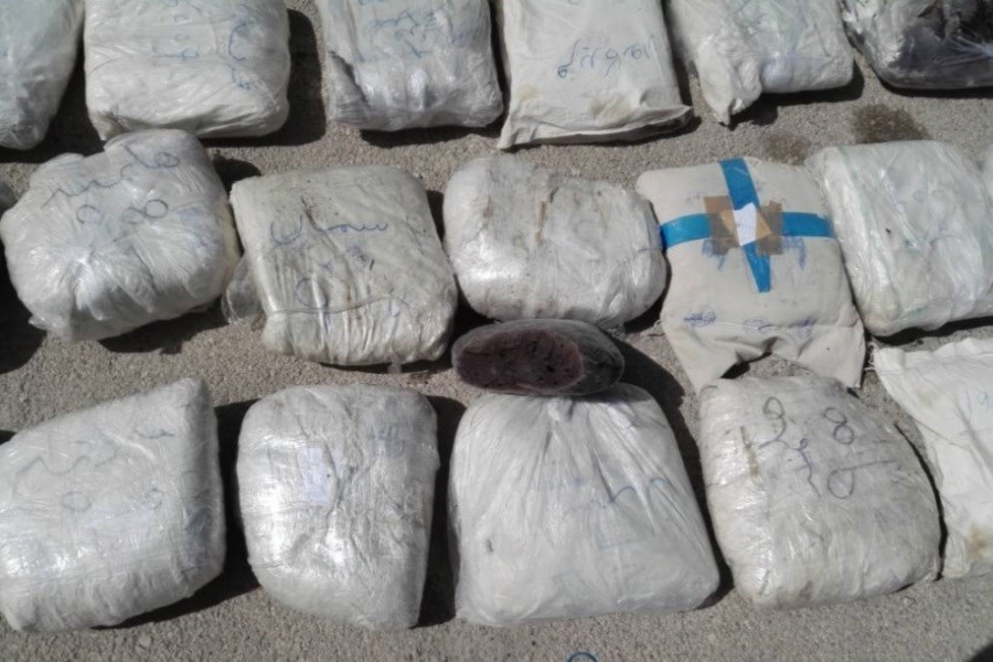 دپو تریاک در عملیات مشترک پلیس لارستان و اصفهان کشف و ضبط شد