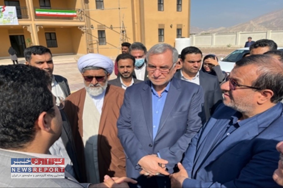 وزیر بهداشت از مجتمع آموزش عالی سلامت بستک بازدید کرد