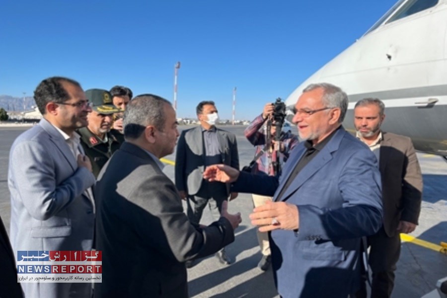 وزیر بهداشت وارد بیرجند شد