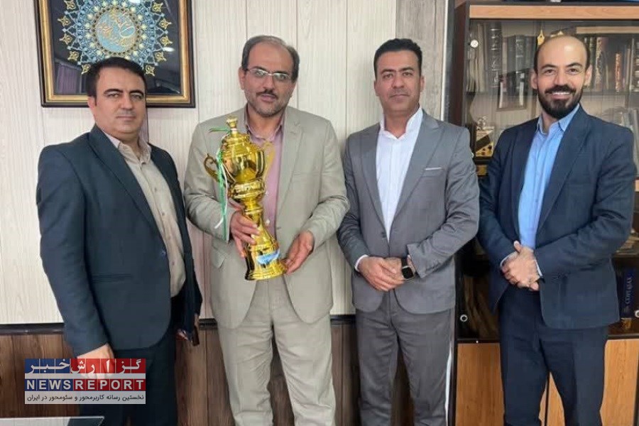 قهرمانی دختران آموزش و پرورش ناحیه سه شیراز در مسابقات والیبال استان فارس