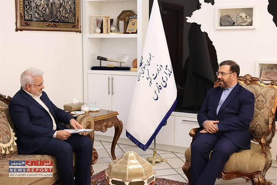 محور همه امور استان بر روی قانونگرایی