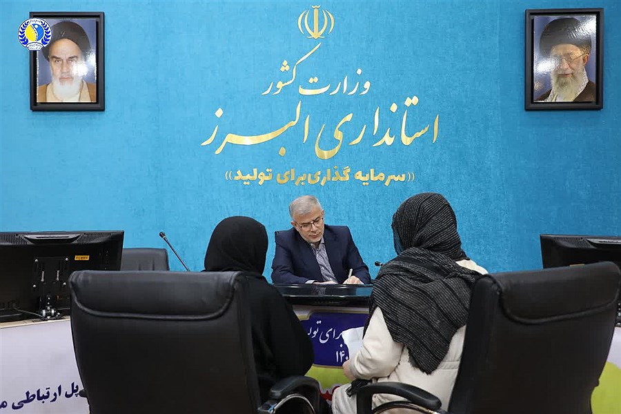 گره‌گشایی بی‌واسطه در البرز؛ استاندار پای صحبت‌ شهروندان نشست